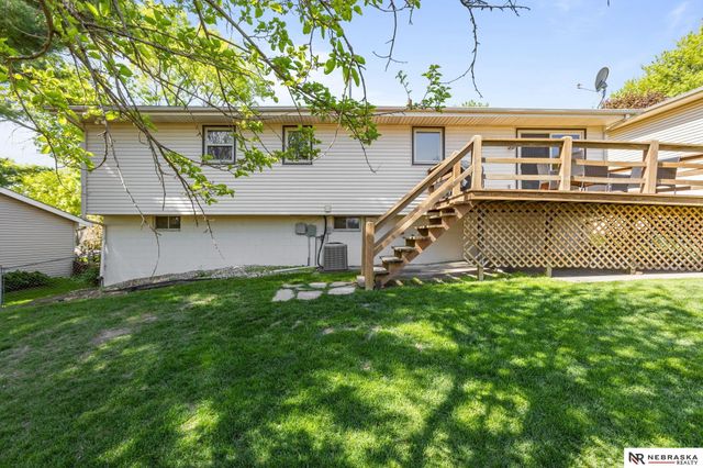 12118 Erskine Circle, Omaha, NE 68164