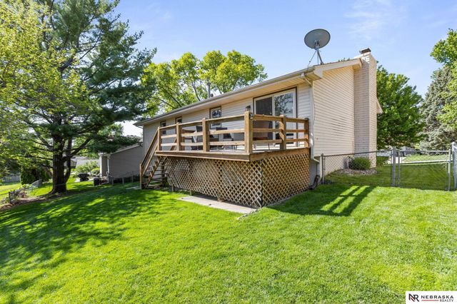 12118 Erskine Circle, Omaha, NE 68164
