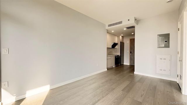 134-11 Franklin Avenue 4E, Flushing, NY 11355