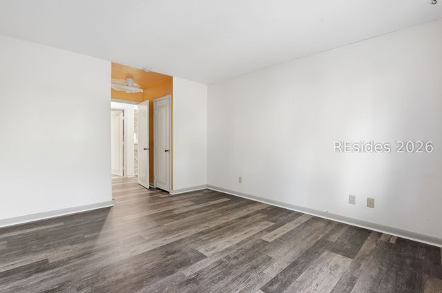 5 Gum Tree Rd Apt J16, Hilton Head Island, SC 29926