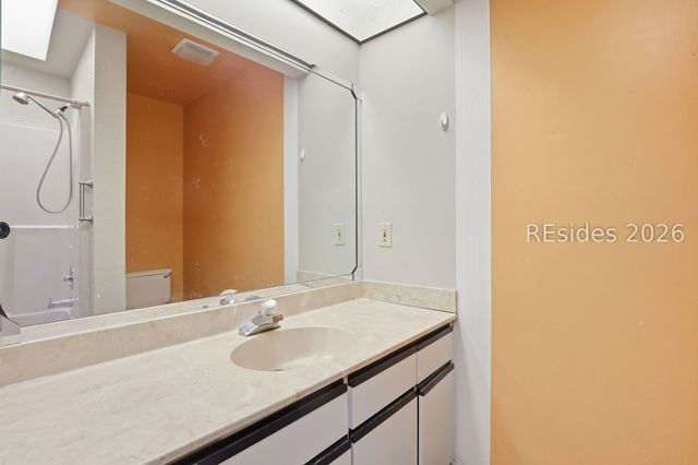 5 Gum Tree Rd Apt J16, Hilton Head Island, SC 29926