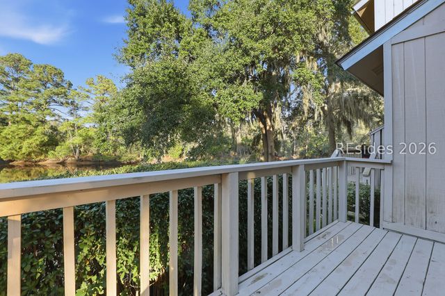 5 Gum Tree Rd Apt J16, Hilton Head Island, SC 29926