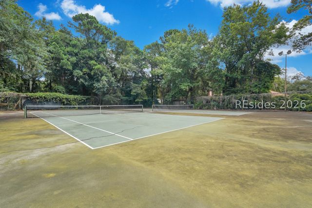 5 Gum Tree Rd Apt J16, Hilton Head Island, SC 29926