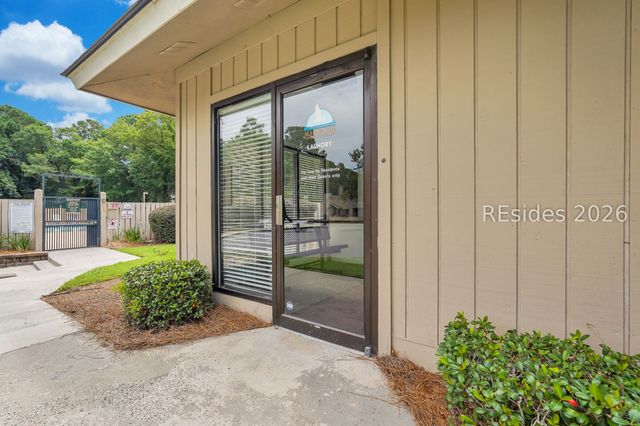 5 Gum Tree Rd Apt J16, Hilton Head Island, SC 29926