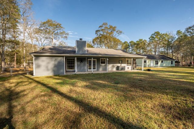 18770 Oakridge Drive, Cleveland, TX 77328