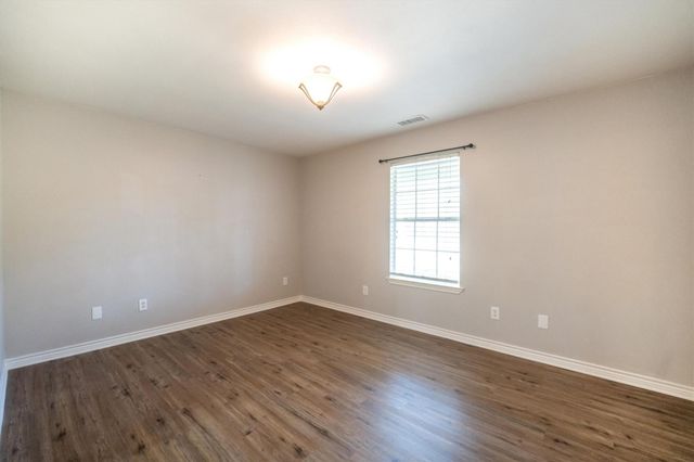 18770 Oakridge Drive, Cleveland, TX 77328