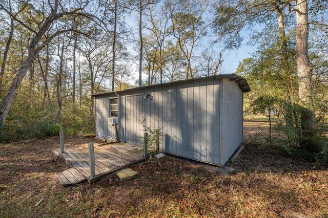 18770 Oakridge Drive, Cleveland, TX 77328