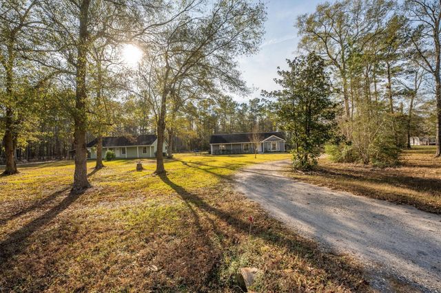 18770 Oakridge Drive, Cleveland, TX 77328