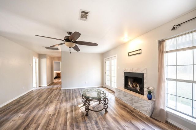 18770 Oakridge Drive, Cleveland, TX 77328