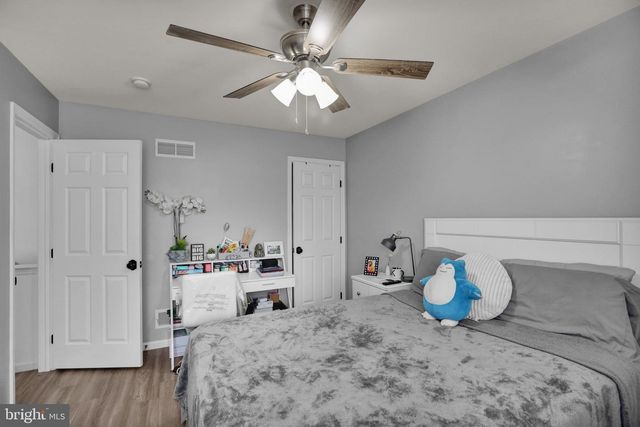 22 RAVINE DR, Shillington, PA 19607