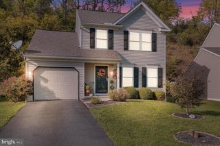 22 RAVINE DR, Shillington, PA 19607
