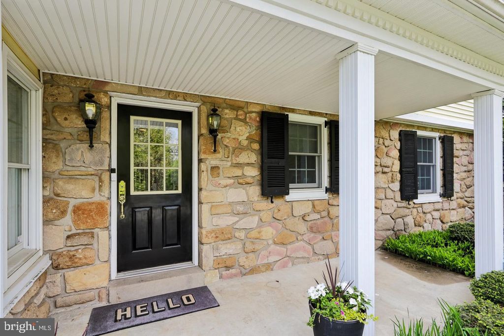 209 E WELSH RD, Ambler, PA 19002 — photo 2