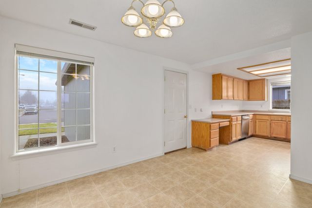 7973 Isabella Way, White City, OR 97503