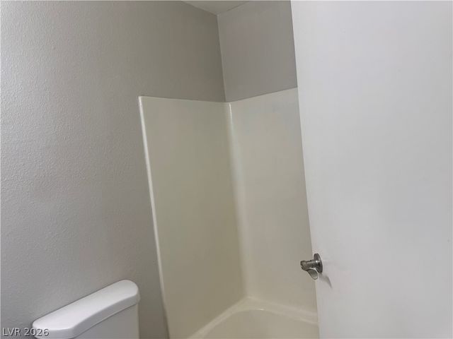 1381 East University Avenue 312, Las Vegas, NV 89119