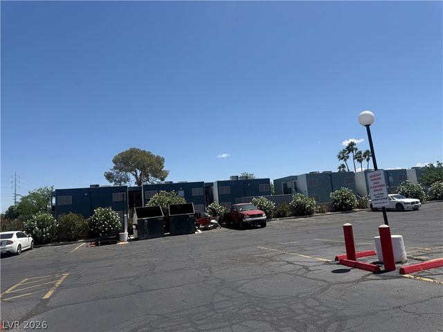 1381 East University Avenue 312, Las Vegas, NV 89119