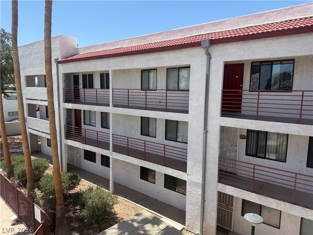 1381 East University Avenue 312, Las Vegas, NV 89119