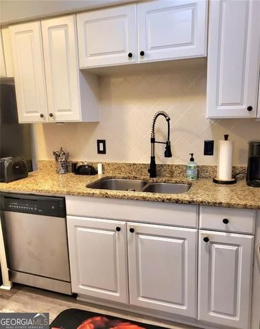 6980 Roswell Road K5, Sandy Springs, GA 30328