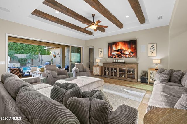 3781 E CHESTNUT Lane, Gilbert, AZ 85298