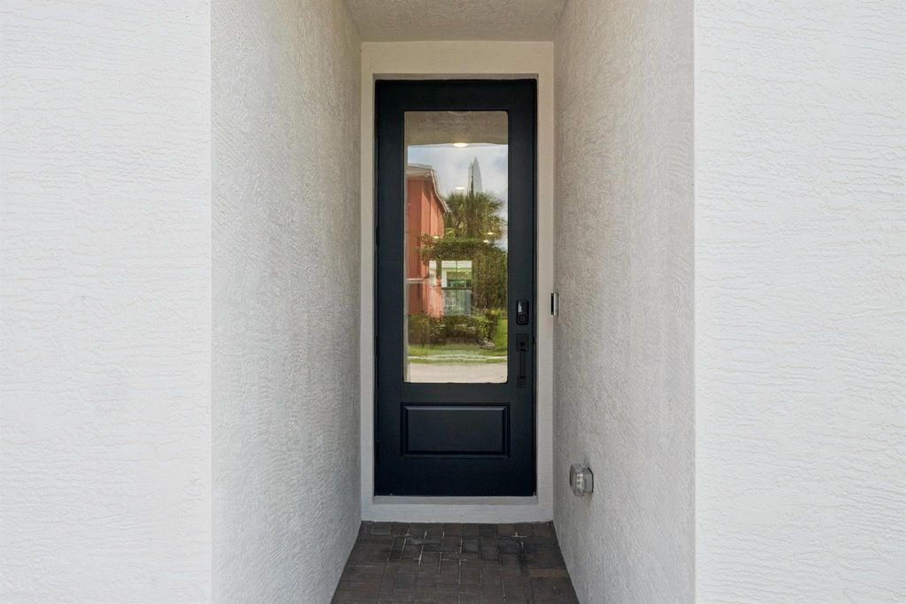 9728 Apollo Avenue 5, Fort Pierce, FL 34945