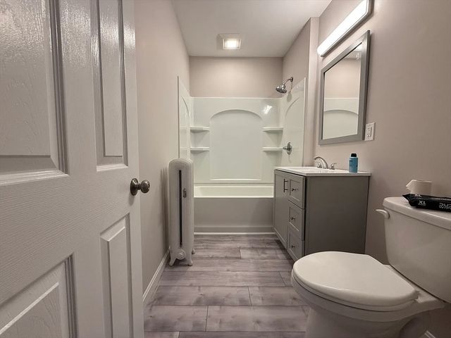 1301 Main St 2, Worcester, MA 01603