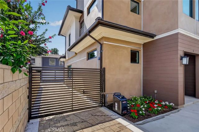 5935 Kauffman Ave. C, Temple City, CA 91780