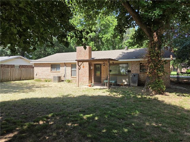 2880 N Sunny Lane, Fayetteville, AR 72703