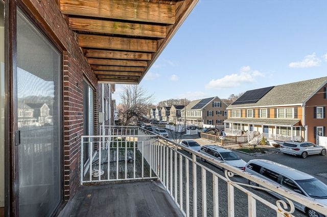 270 E Haverhill St 12, Lawrence, MA 01841