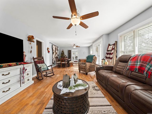 148 LOST CREEK Road, Pearcy, AR 71964