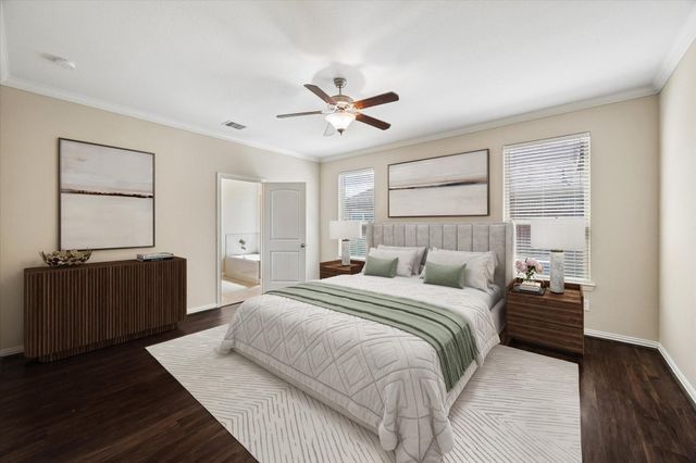 660 Oak Circle Drive E, Conroe, TX 77301