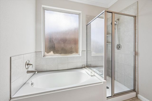 660 Oak Circle Drive E, Conroe, TX 77301