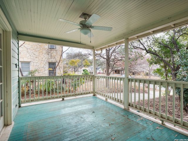 2141 W Magnolia Avenue, San Antonio, TX 78201