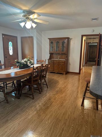 2412 South St, Baker, LA 70714