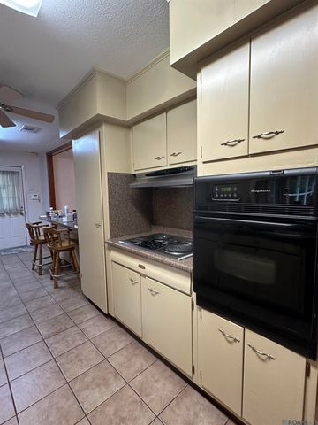 2412 South St, Baker, LA 70714