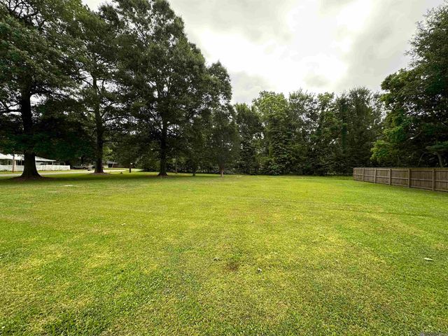 2412 South St, Baker, LA 70714