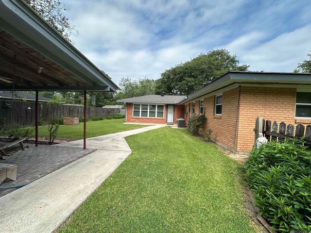 2412 South St, Baker, LA 70714