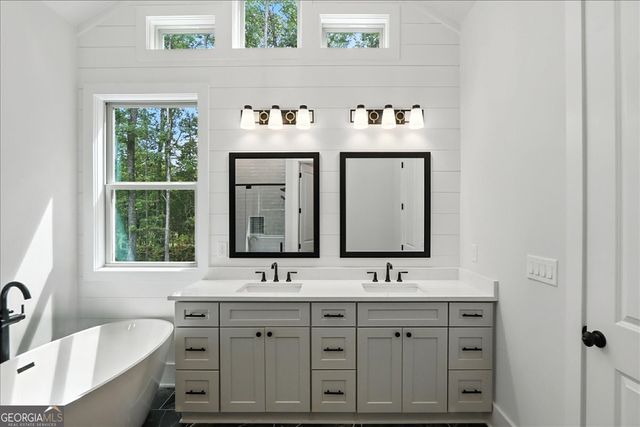 262 Blake Lane, Winder, GA 30680