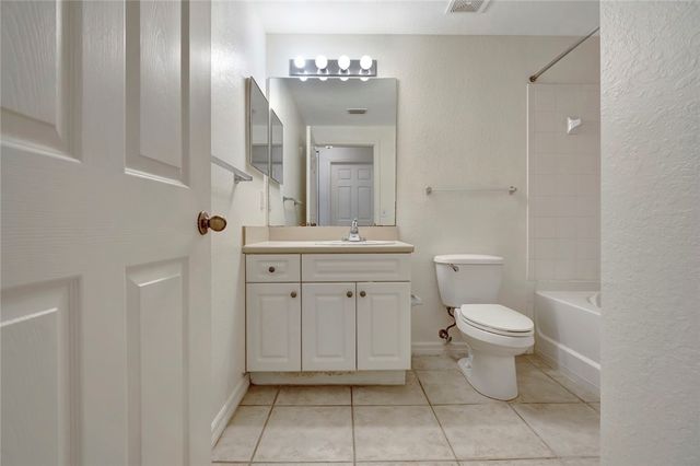 2340 57th Circle 2340, Vero Beach, FL 32966