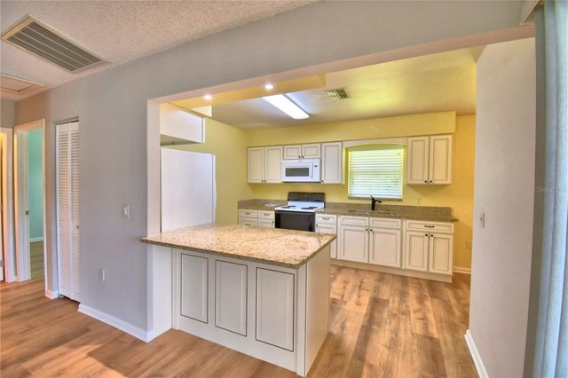4903 DAWNVIEW LANE, Lakeland, FL 33811