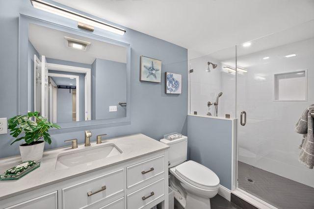 4 Wolf Hill Road, Sandwich, MA 02537