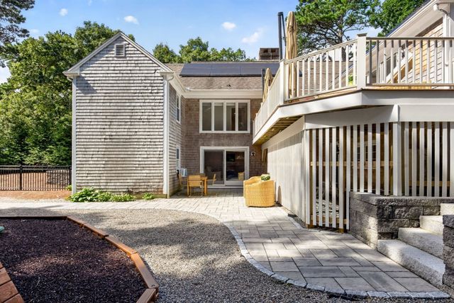 4 Wolf Hill Road, Sandwich, MA 02537