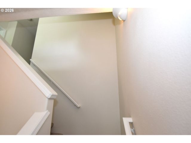 1381 Ne KINNEY St, Hillsboro, OR 97124