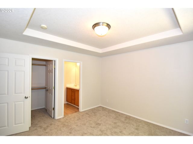 1381 Ne KINNEY St, Hillsboro, OR 97124