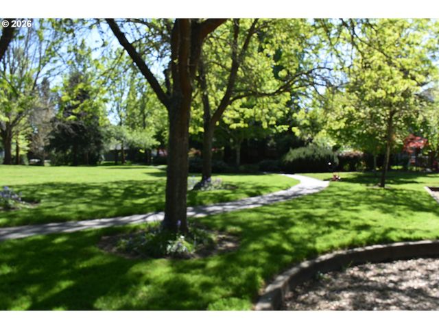 1381 Ne KINNEY St, Hillsboro, OR 97124