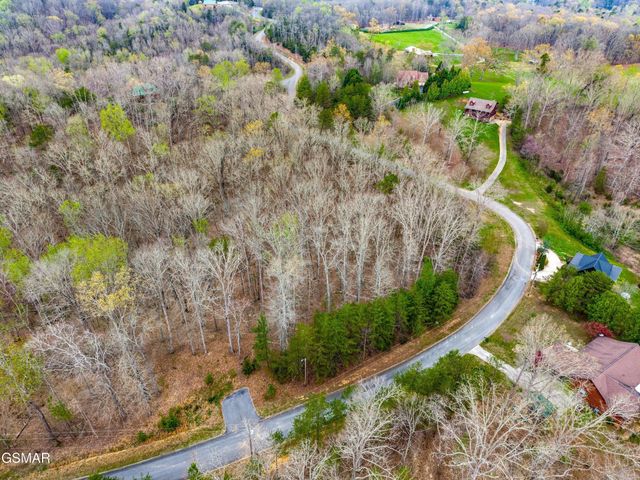 106 Turtle Dove Trail, Dandridge, TN 37725