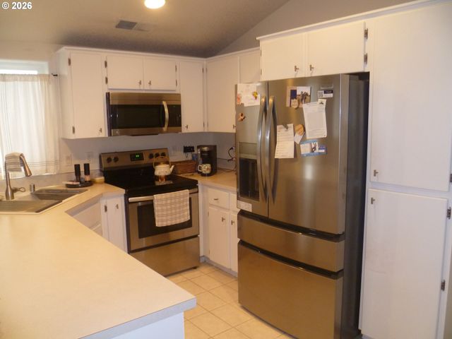 17412 Se 15TH Way 8, Vancouver, WA 98683