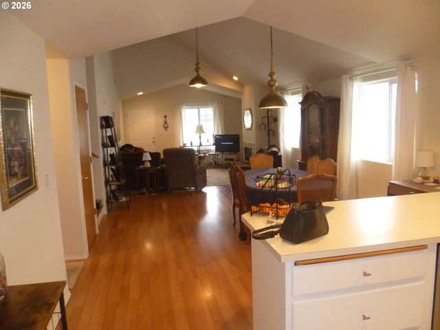 17412 Se 15TH Way 8, Vancouver, WA 98683