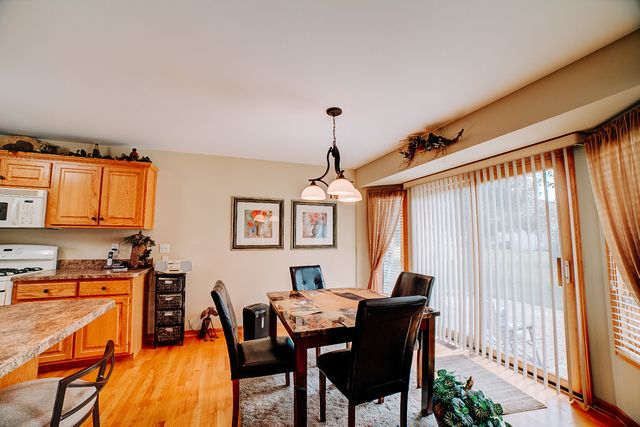 830 Coyote Trail, Manteno, IL 60950