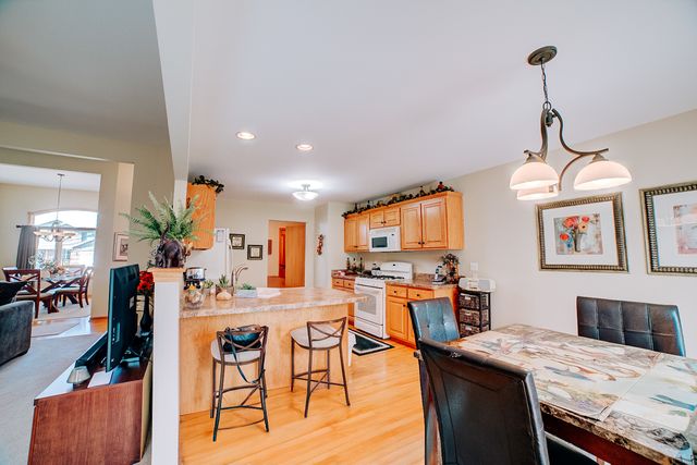 830 Coyote Trail, Manteno, IL 60950