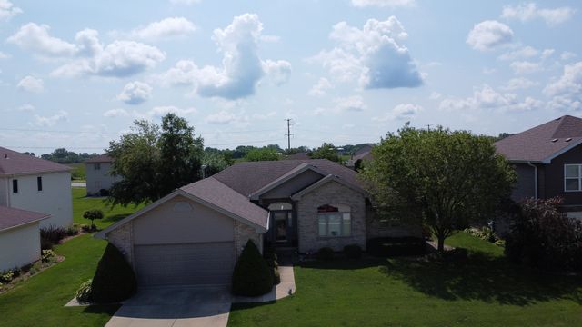 830 Coyote Trail, Manteno, IL 60950