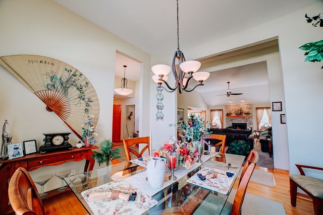 830 Coyote Trail, Manteno, IL 60950